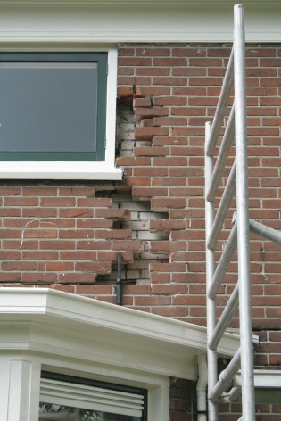 Facade 1