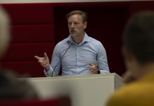 Eerstejaars IT studenten inspireren in het raadhuis Jeroen Derwort Gemeentehuis Speech